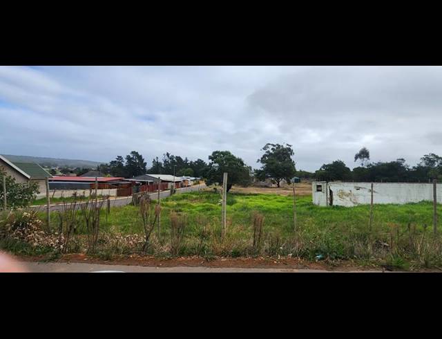 LAND FOR SALE IN ALBERTINIA